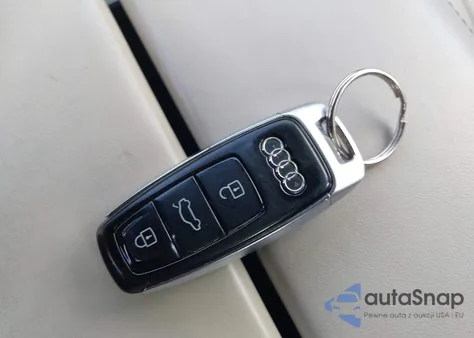 2019 Audi A8 L 55 z USA, uszkodzony, nr VIN WAU8DAF84KN005196